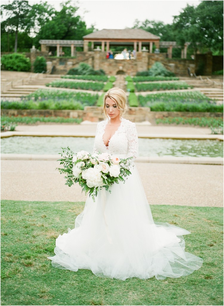 fort worth botanical garden wedding - Dallas Wedding Photographer- kierstonignacio -www.katepease.com_0025