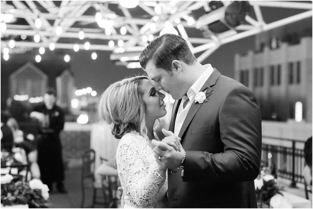 fort worth botanical garden wedding - Dallas Wedding Photographer- kierstonignacio -www.katepease.com_0035