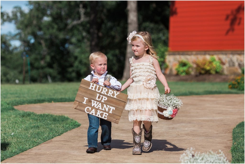 oak knoll ranch wedding - Dallas Wedding Photographer- kierstonignacio -www.katepease.com_0051