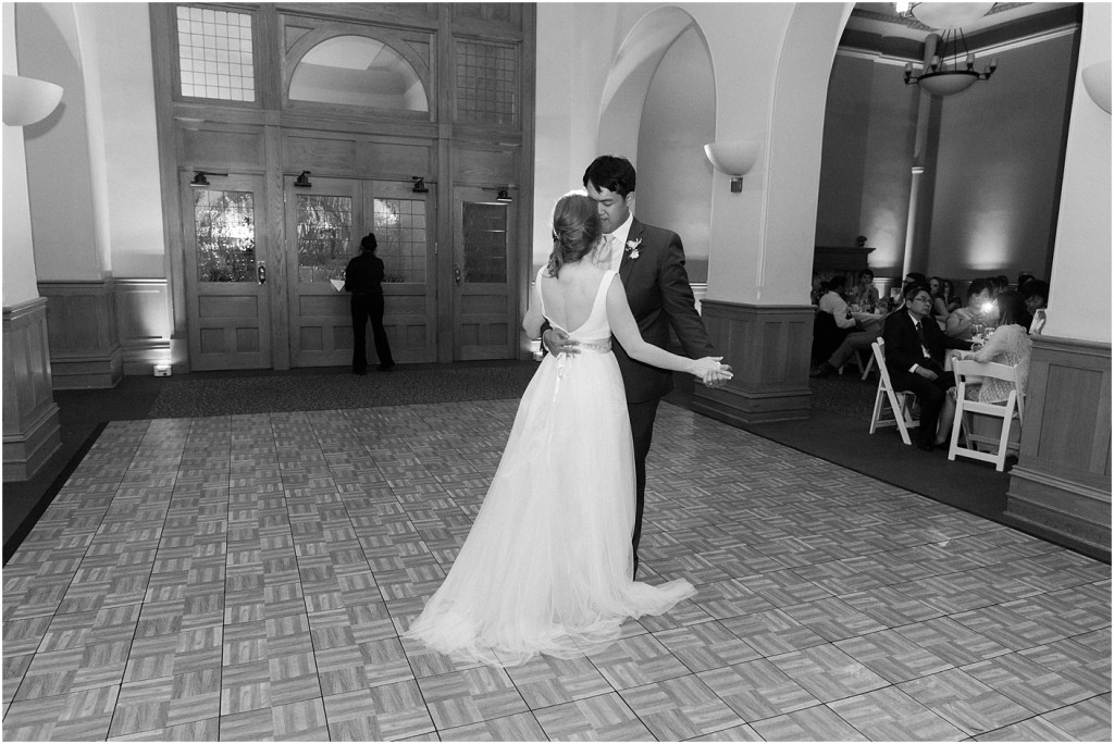 dallas-wedding-photographer-old-red-dallas-museum-wedding-www-katepease-com_0018