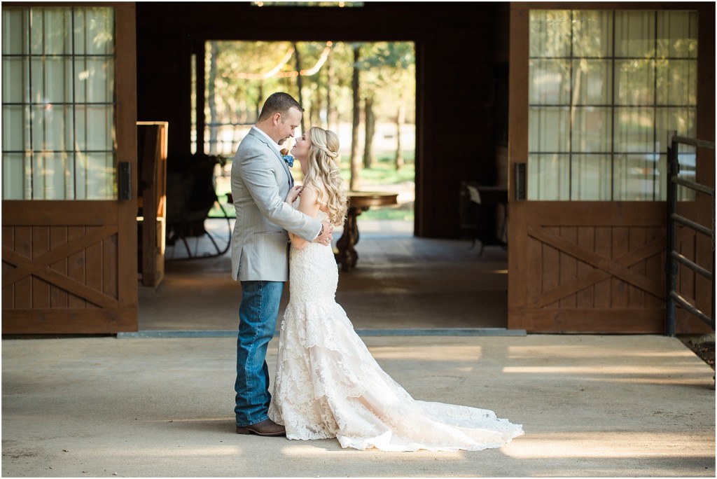 classic-oaks-ranch-wedding-photo-dallas-photography-www-katepease-com_0015