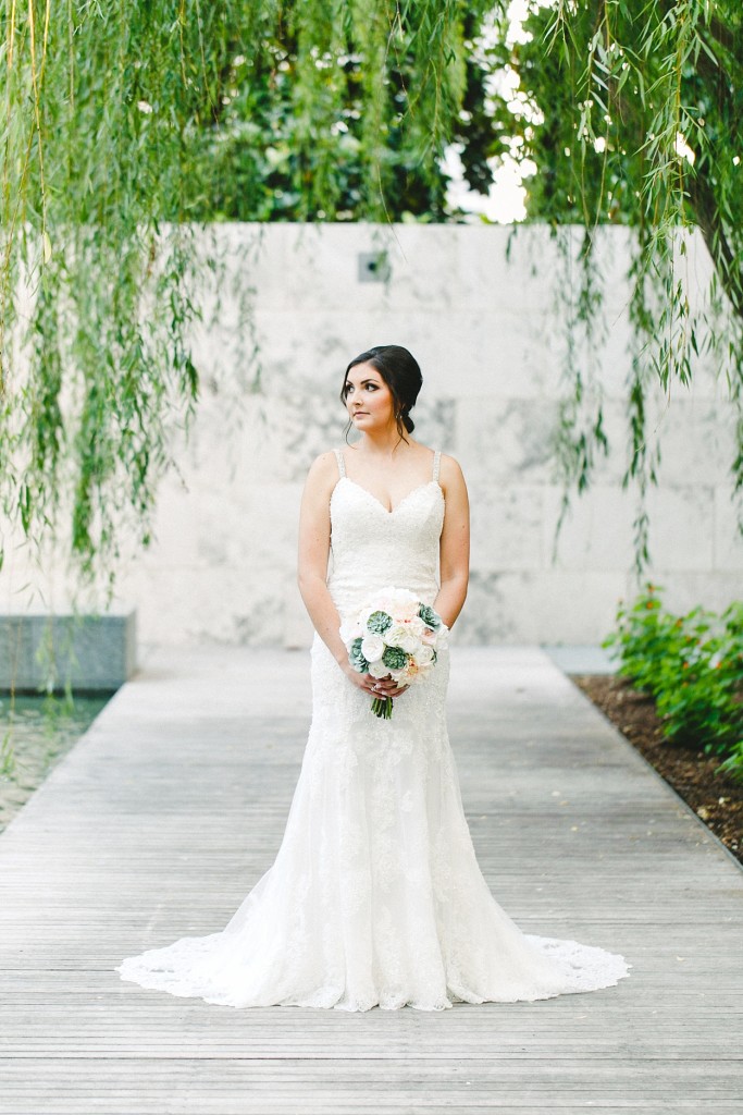 dallas-wedding-photographer-nasher-sculpture-center-bridal-session-www.katepease.com_0002