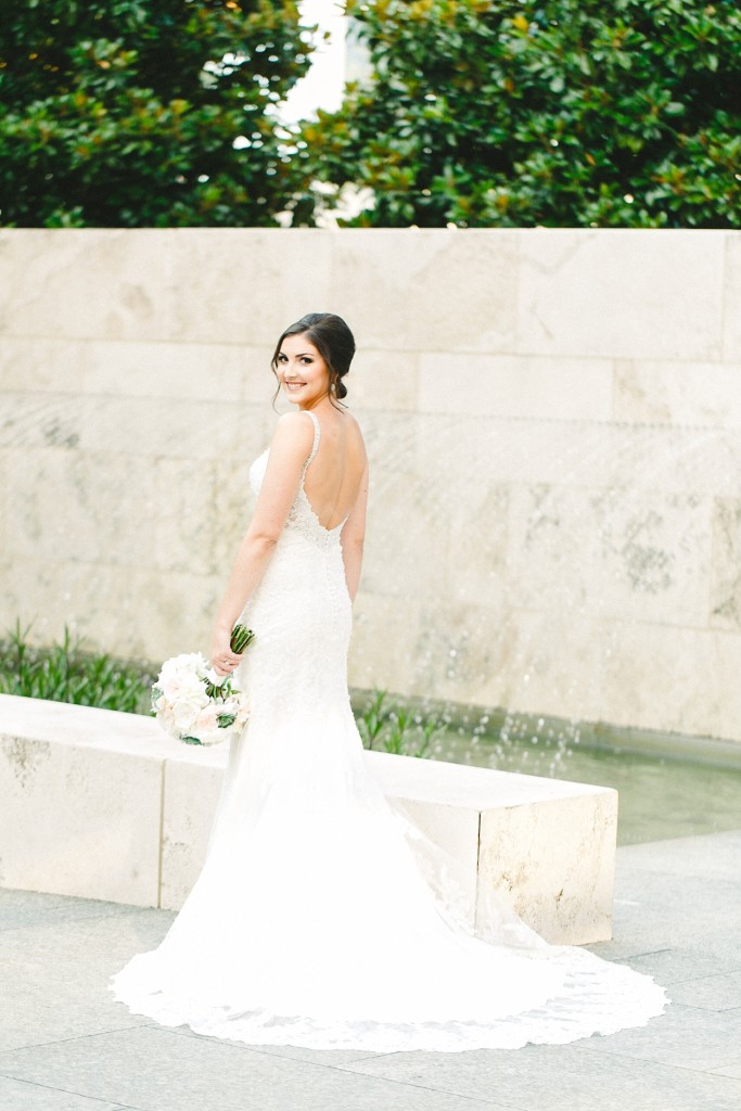 dallas-wedding-photographer-nasher-sculpture-center-bridal-session-www.katepease.com_0008